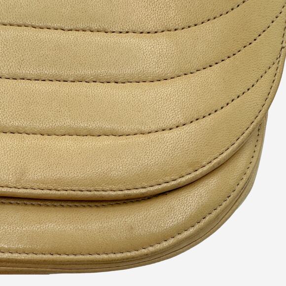 Authentic Vintage Beige Lambskin Chanel Halfmoon w 24k gold plated hardware - Picture 6 of 16